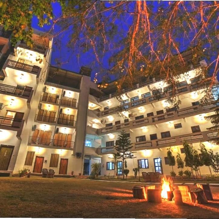 Shivansh Inn Resort Risikés Kültér fotó