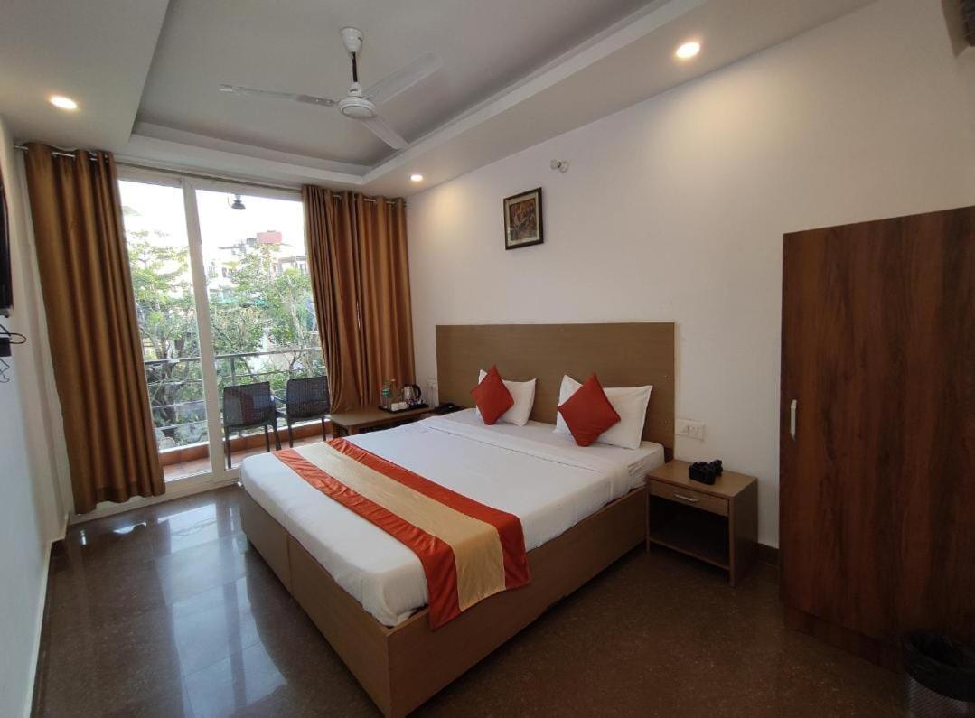 Shivansh Inn Resort Risikés Kültér fotó
