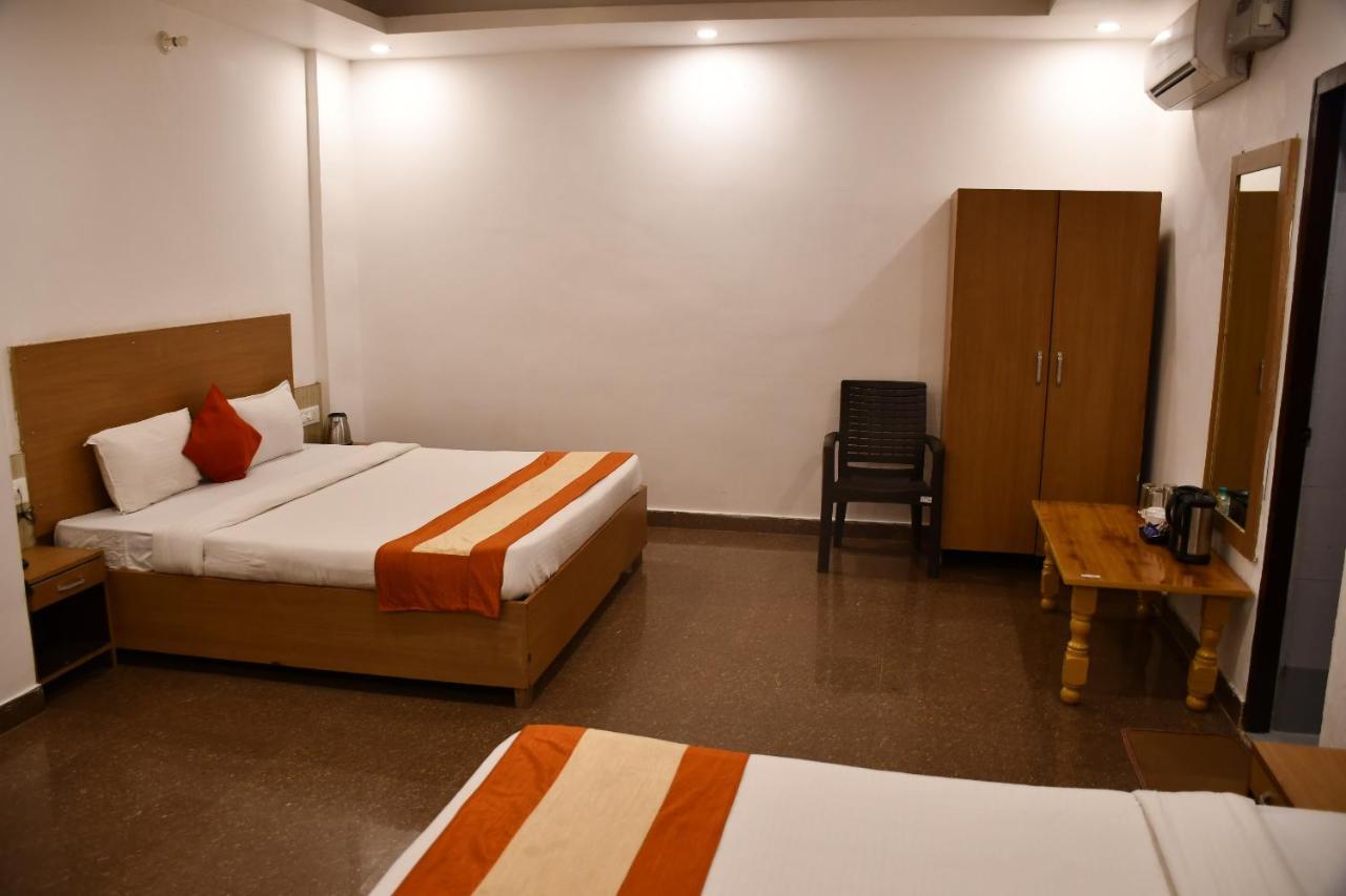 Shivansh Inn Resort Risikés Kültér fotó