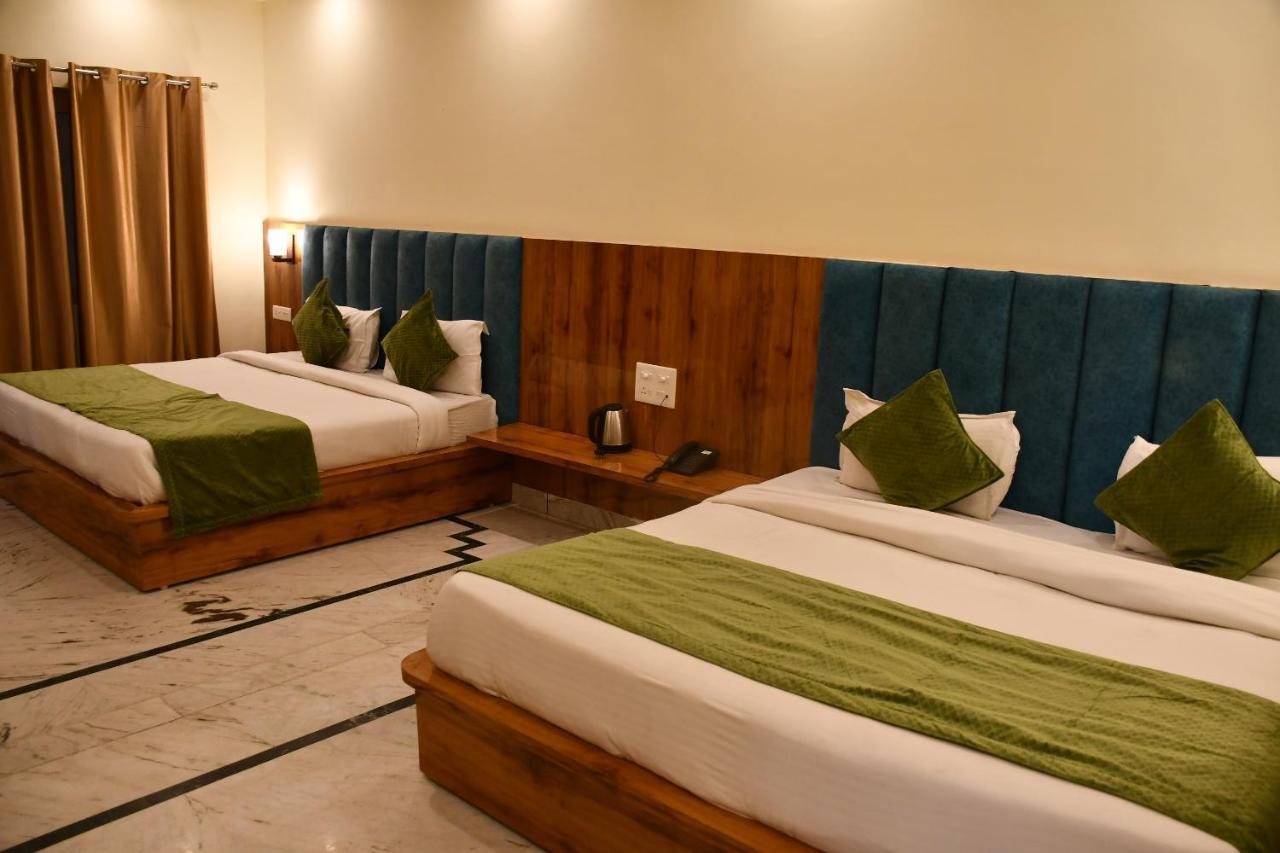 Shivansh Inn Resort Risikés Kültér fotó