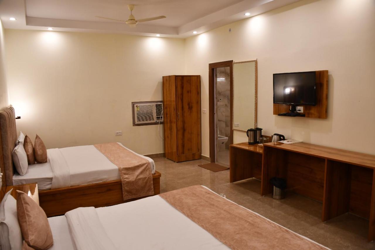 Shivansh Inn Resort Risikés Kültér fotó