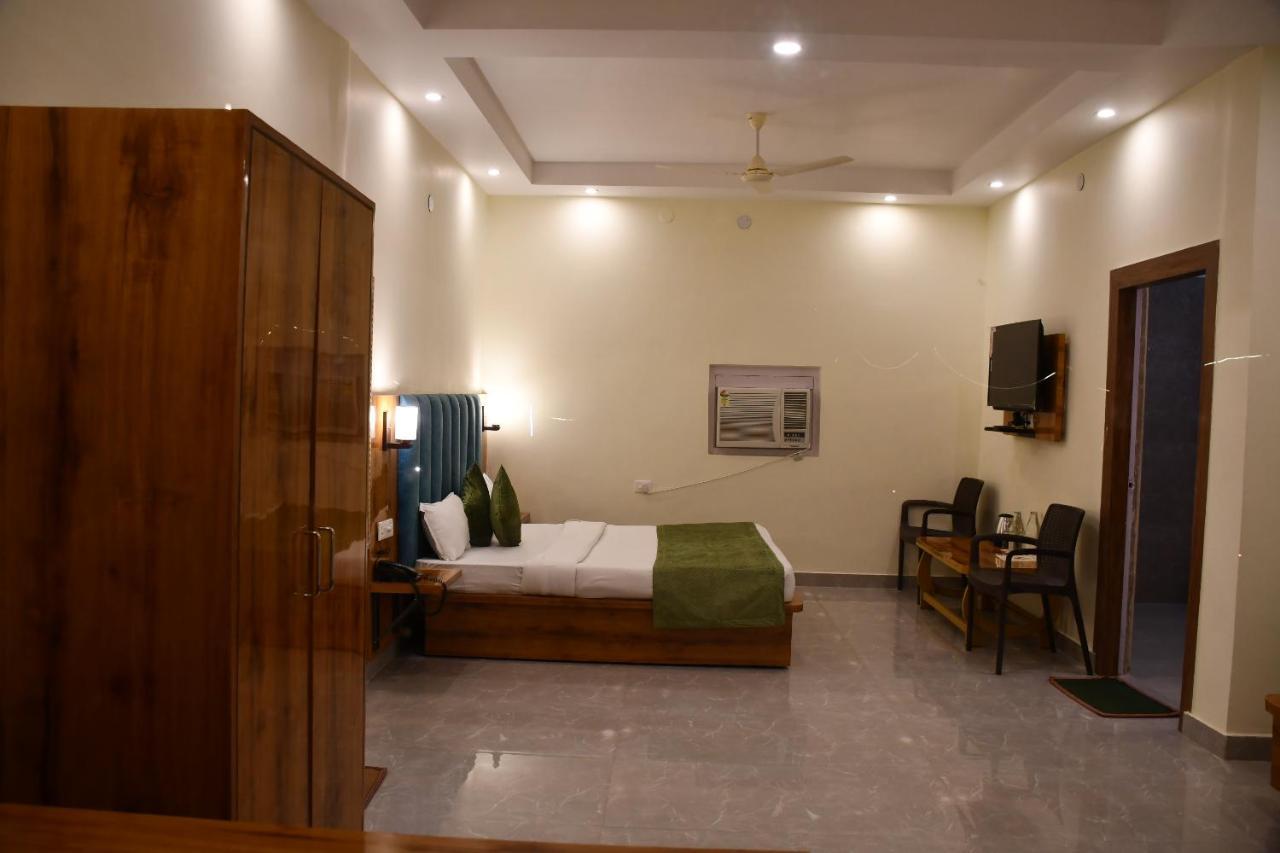 Shivansh Inn Resort Risikés Kültér fotó