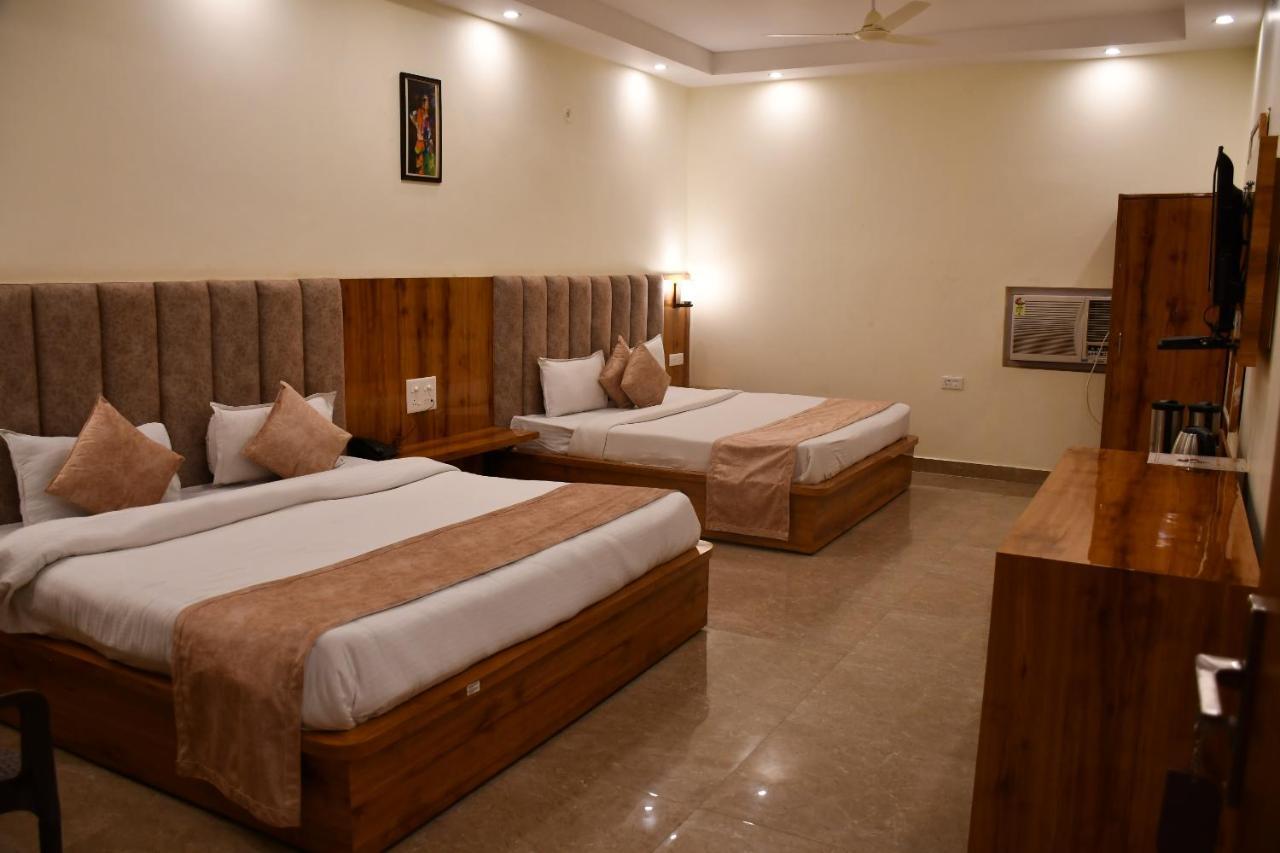 Shivansh Inn Resort Risikés Kültér fotó
