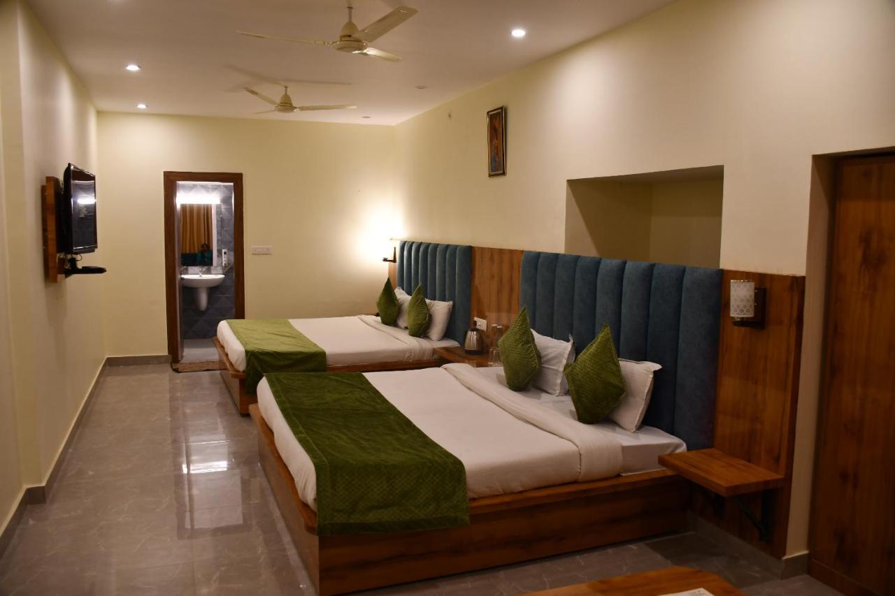 Shivansh Inn Resort Risikés Kültér fotó