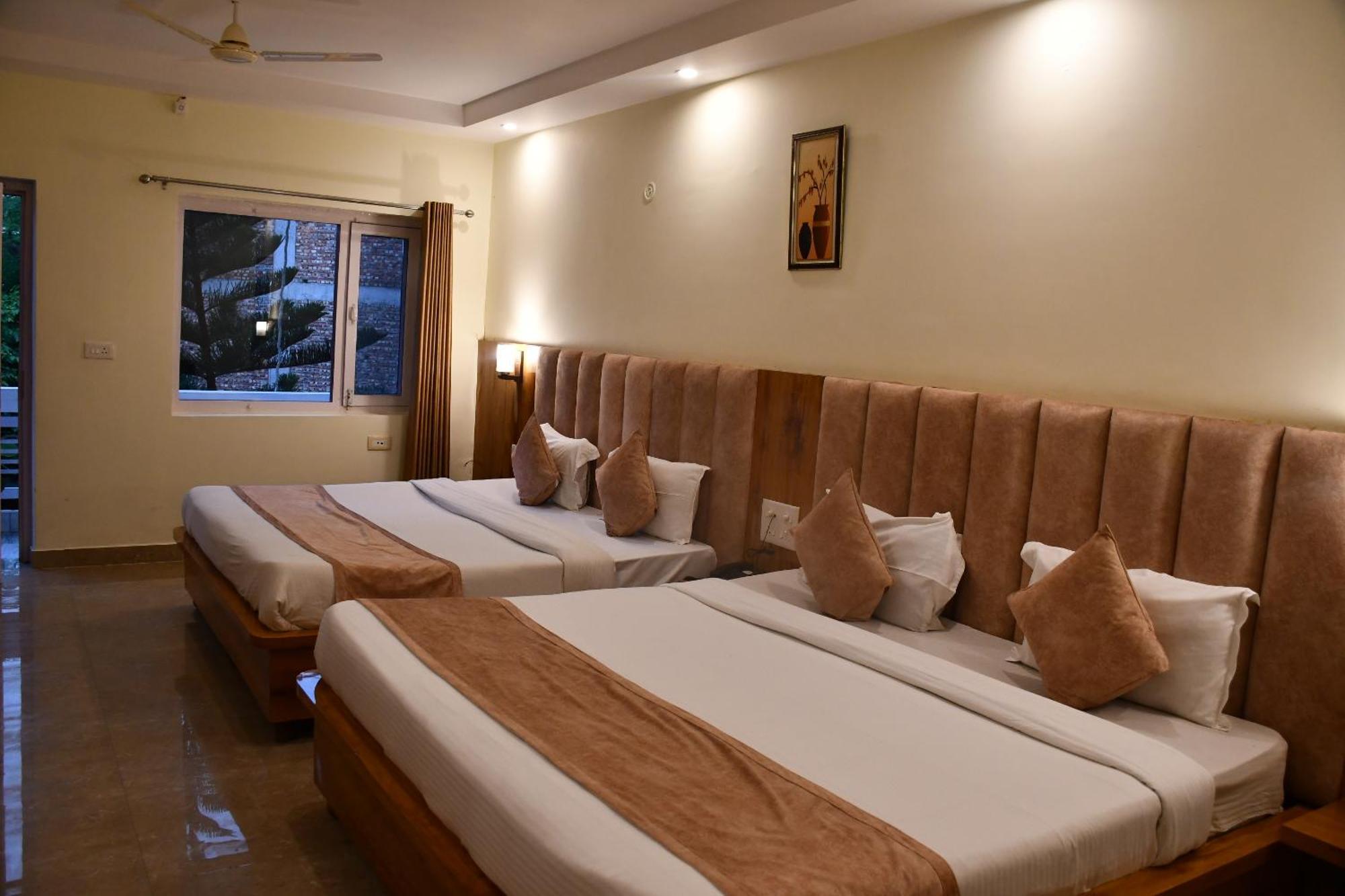Shivansh Inn Resort Risikés Kültér fotó